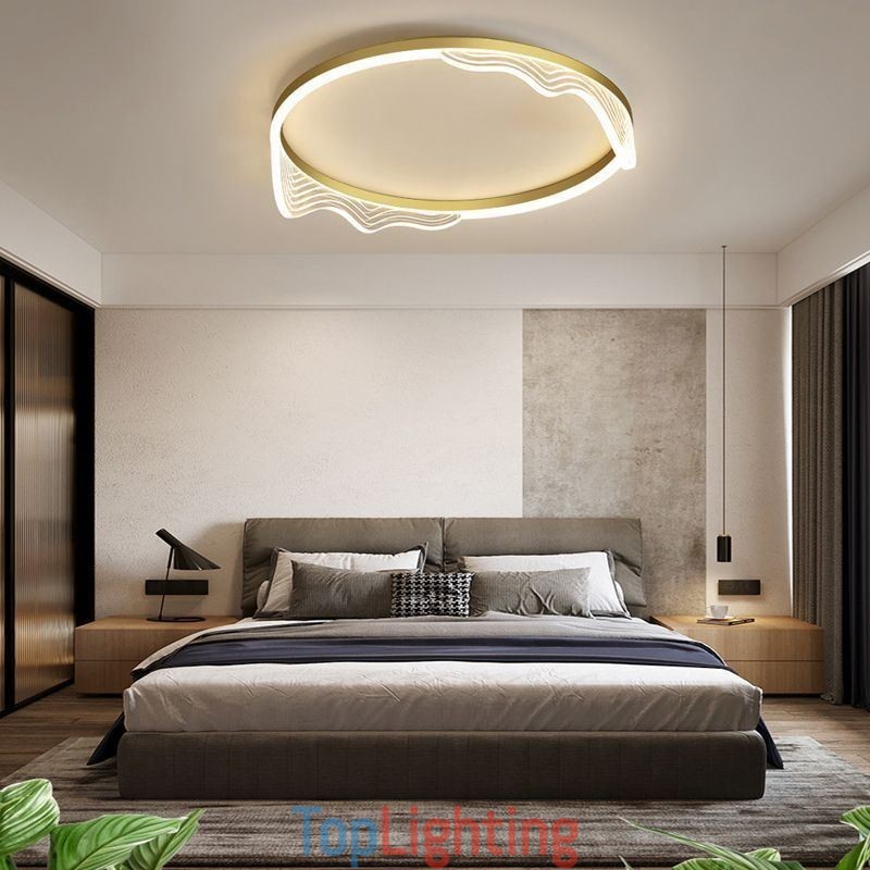 Flush Mount Circular Ceiling Light With Wavy Edge Decoration