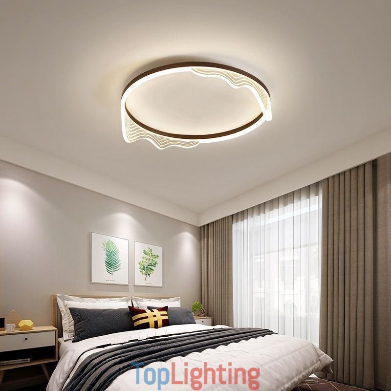 Flush Mount Circular Ceiling Light With Wavy Edge Decoration