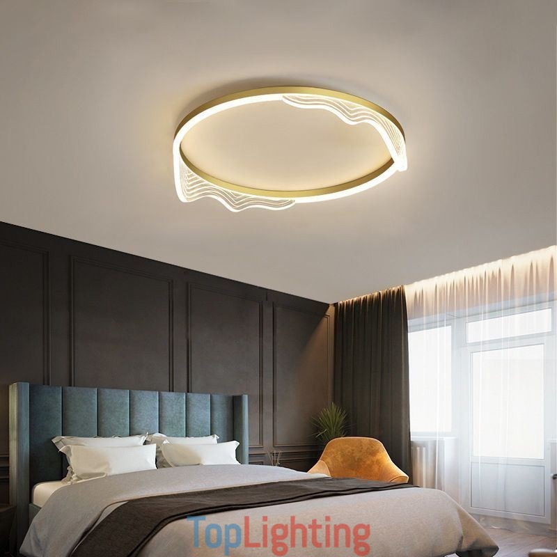 Flush Mount Circular Ceiling Light With Wavy Edge Decoration