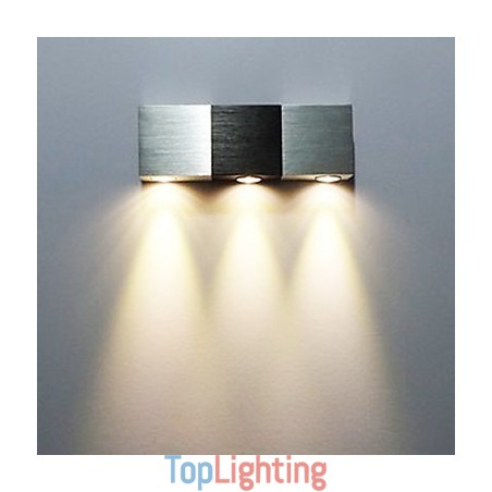 Modern Wall Light with Scattering Light Rectangular Aluminium Body Modern Wall Light with Scattering Light Rectangular Aluminium Body