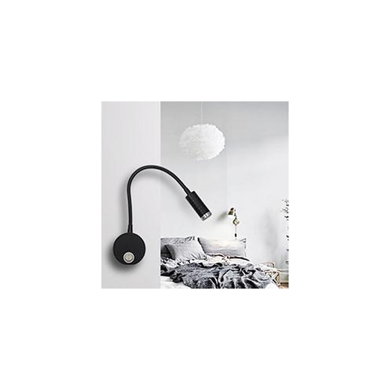The Wall Lamp Of The Wall Lamp Of The Head Of The Hose Bed Is Illuminated By The Light Reading Lamp