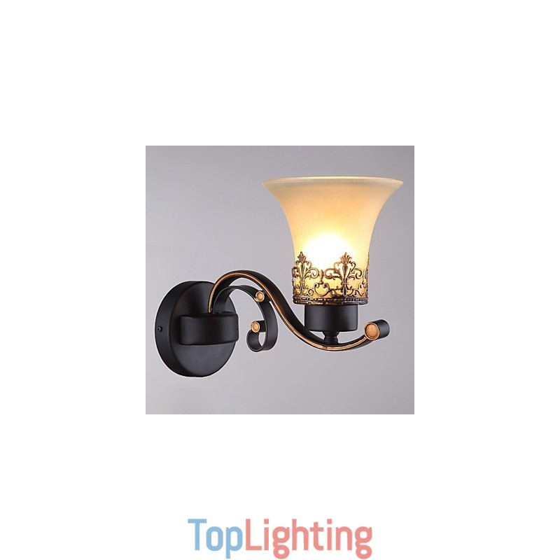 Single Head Amercian Countryside Vintage Metal with Glass Wall Lamp for the Canteen Room Living Room Entry Foyer Decorate Wall Lamp