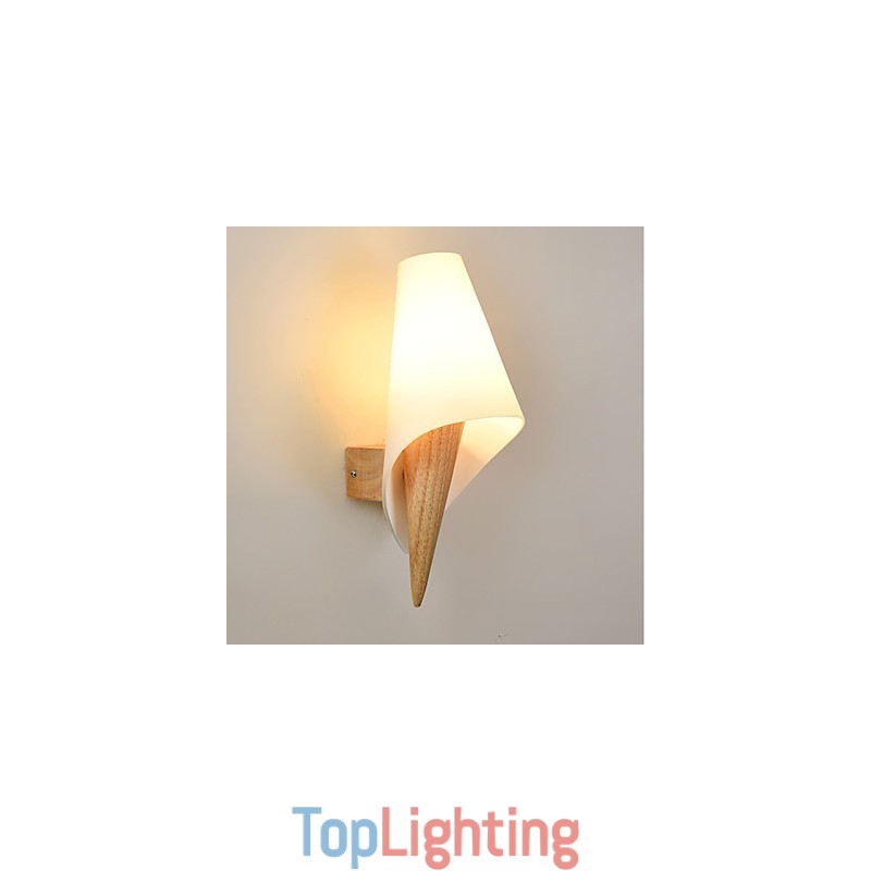 Simple Country Feature for Eye Protection Ambient Light Wall Sconces Wall Light Warm European Style Bedroom Wall Lamp